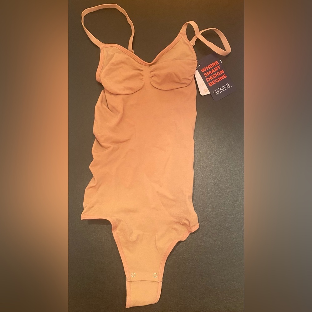 NWT Sensil Slims Body Shaper Shape Wear Size‎ S/M